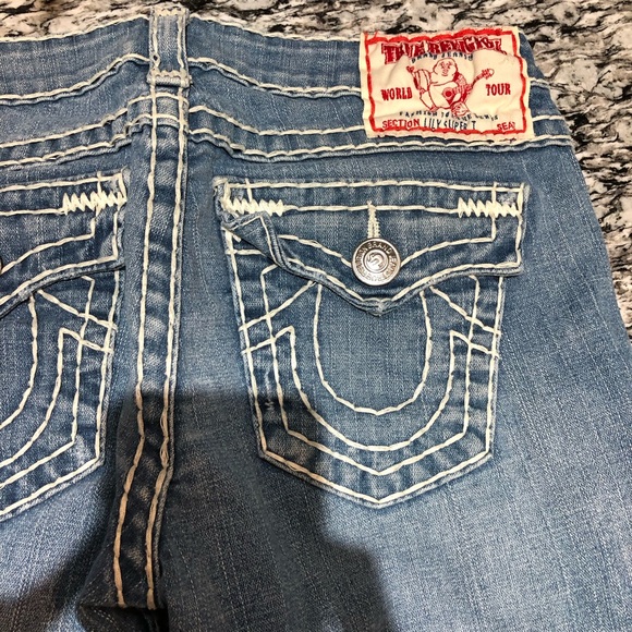 Woman’s New True Religion Capri Pants - Picture 1 of 8